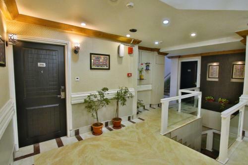 Hotel Gateway Shillong