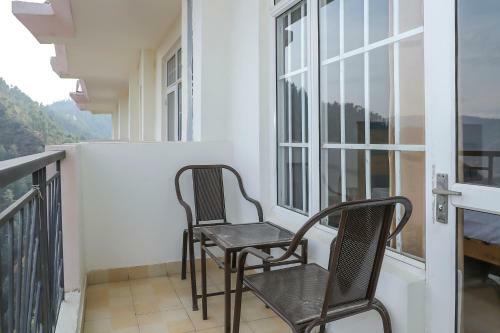 Apartamentos Elegant 2bhk Home, Bharari