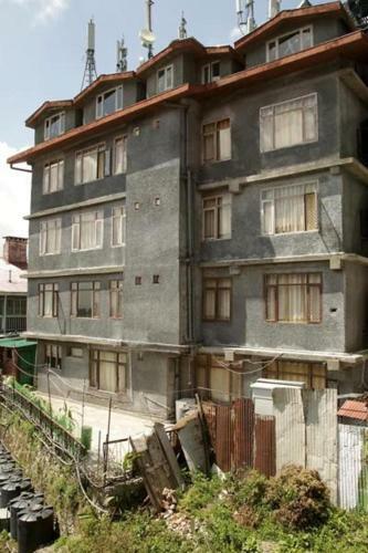 Hotel Harmony Purple Mall Road