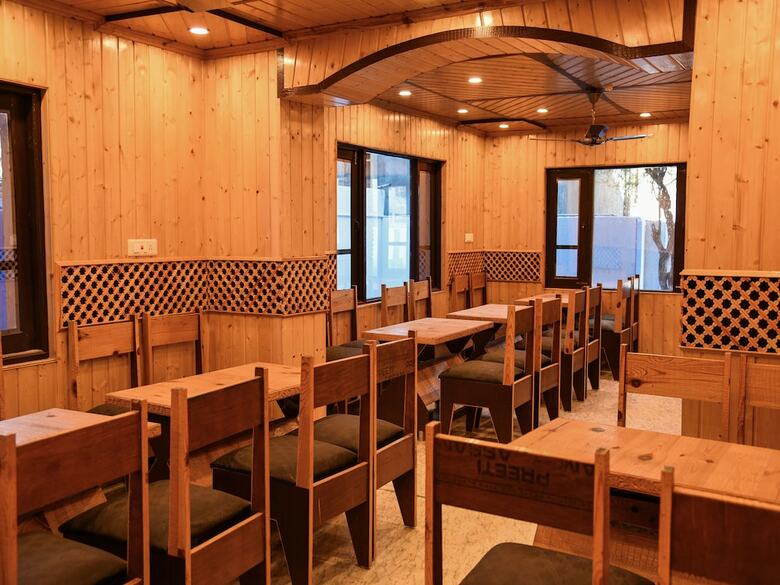 Hotel Oyo 12850 The Nest