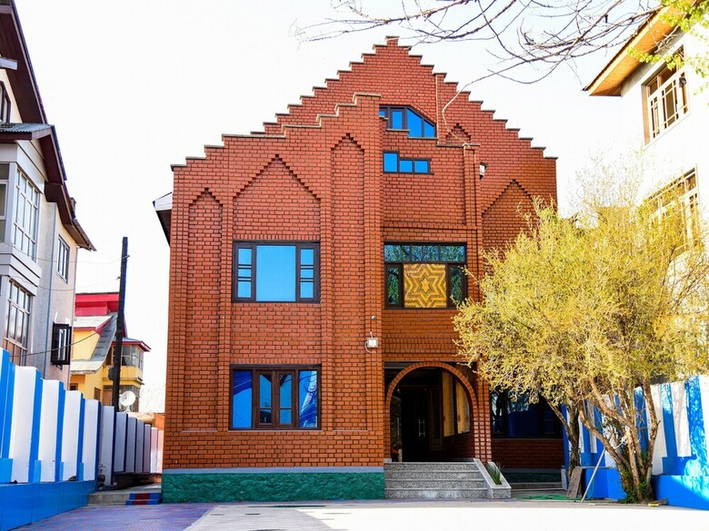 Hotel Oyo 12850 The Nest