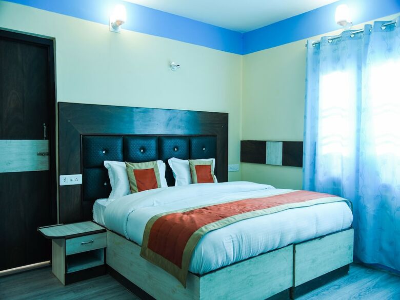 Hotel Oyo 12850 The Nest