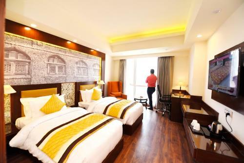 Hotel Regenta Central Point Srinagar
