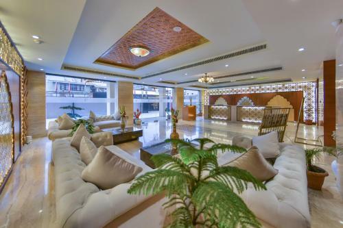 Hotel Regenta Central Point Srinagar