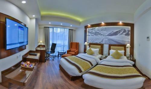 Hotel Regenta Central Point Srinagar
