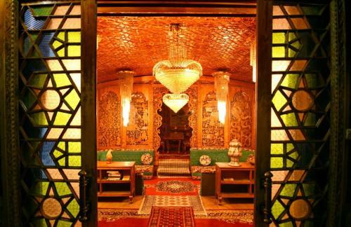 De Laila House Boat By Sterling