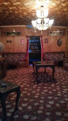 Hotel Houseboat Dukewell