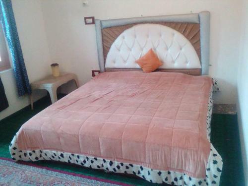 Shamus Javed Home Stay