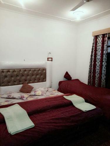 Shamus Javed Home Stay