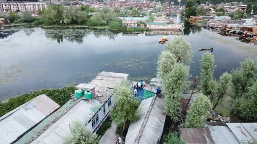 New Shamus Maqbool Group Of Houseboat