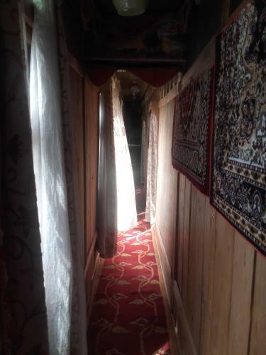 New Shamus Maqbool Group Of Houseboat