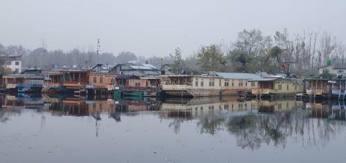 New Shamus Maqbool Group Of Houseboat