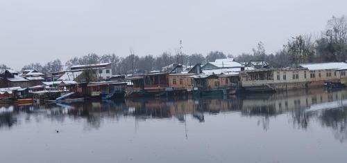 New Shamus Maqbool Group Of Houseboat