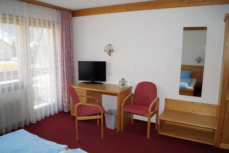 Hotel Crystal