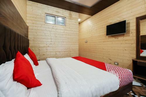 Hotel Oyo 16066 Chinar Comforts