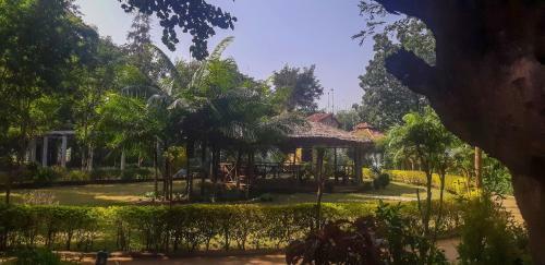Hotel The Wildflower Resort At Bandhavgarh