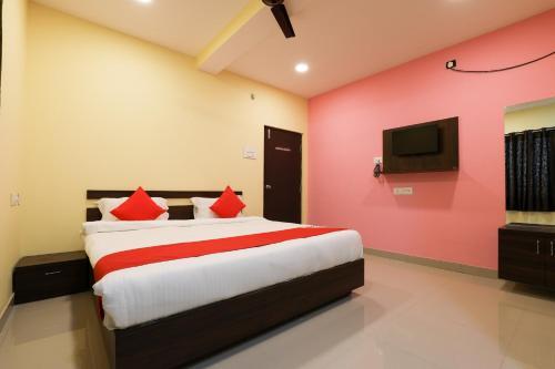 Hotel Oyo 13569 Virat Residency