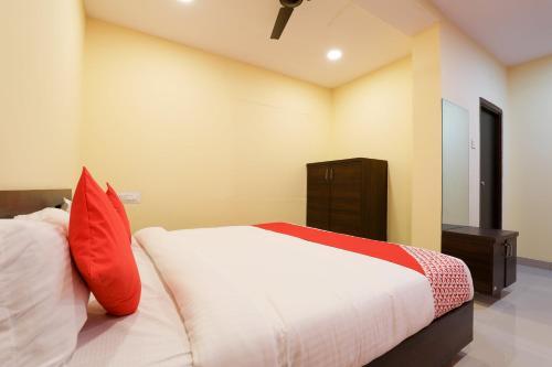 Hotel Oyo 13569 Virat Residency