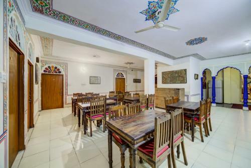 Oyo 40791 Hotel Hot N Fast