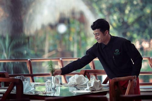 Hotel Paddington Resorts And Spa