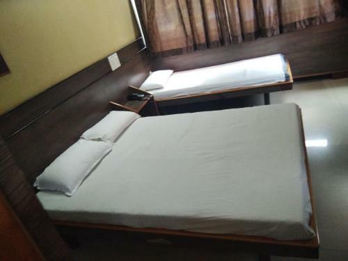 Hotel Sri Saraswathi Lodge
