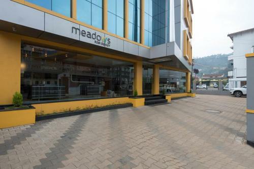 Hotel Meadows Residency