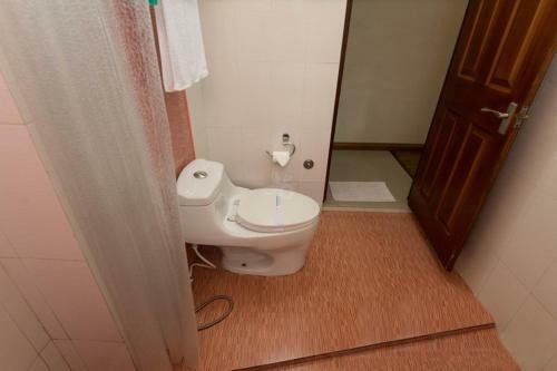 Hotel Meadows Residency