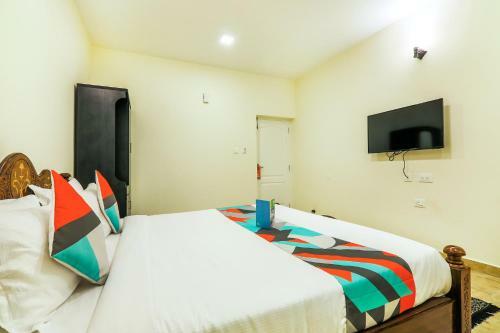 Fabexpress Royal Hideway Resort