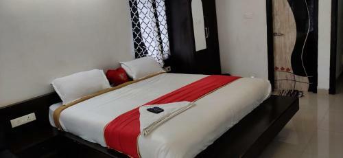 Hotel Runs Residency
