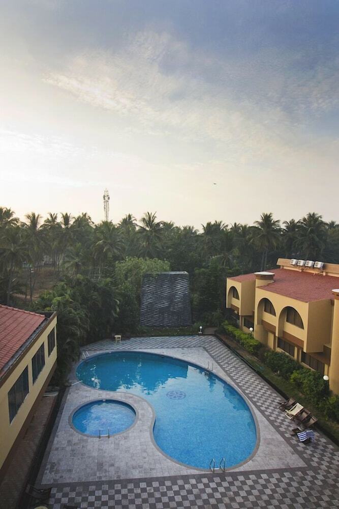 Hotel Paradise Isle Beach Resort