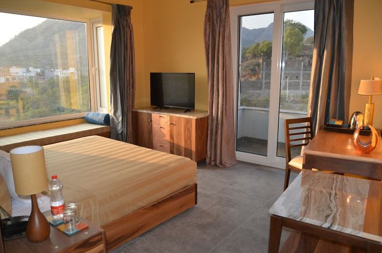 Hotel Justa Sajjangarh Resort & Spa