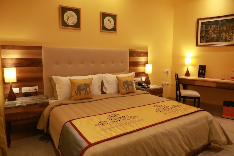 Hotel Justa Sajjangarh Resort & Spa