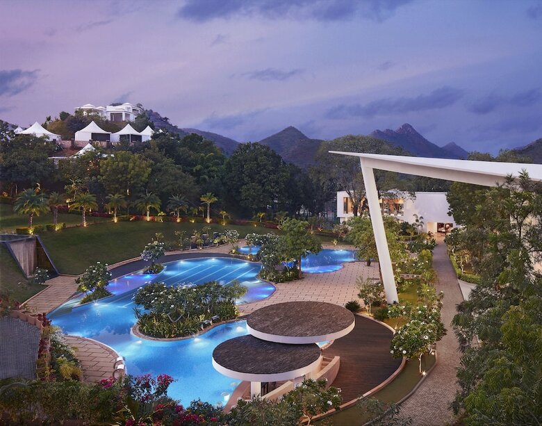 Hotel Taj Aravali Resort & Spa
