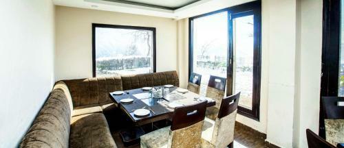Hotel Patnitop Heights