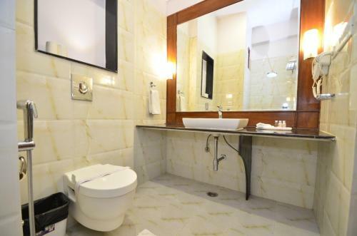 Hotel Aaram Mahal By Pachar Group