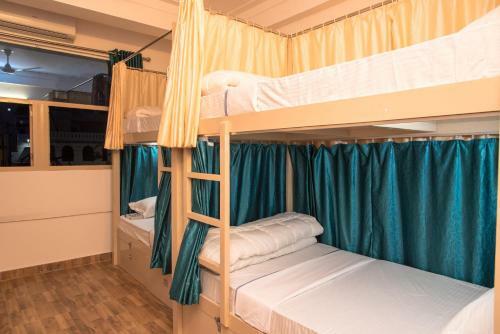 Strangers Hideaway Hostel