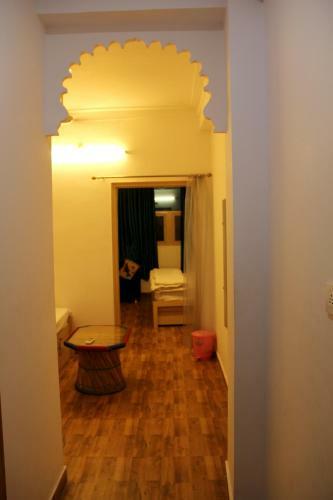 Strangers Hideaway Hostel