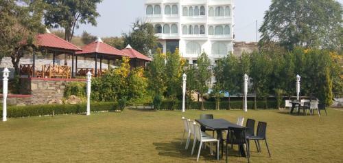 Hotel Gazebo Inn Resort Udaipur