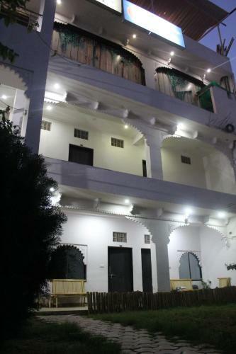 Hotel Heritage High