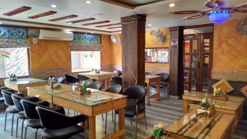 Albergue Om Shanthi Paying Guest House