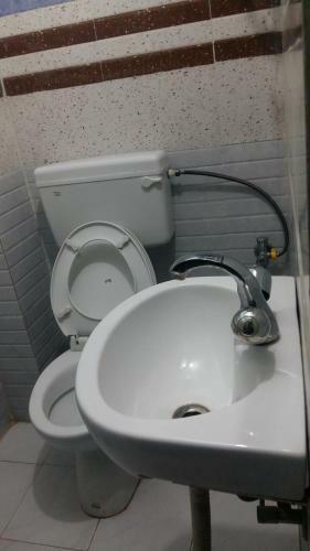 Hostal Oyo 23139 Natraj Inn