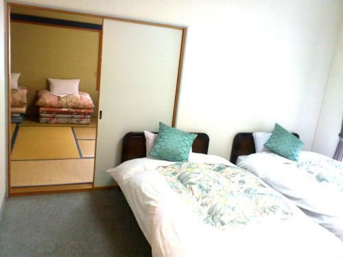 Tenjin Lodge