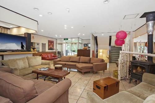 Tenjin Lodge