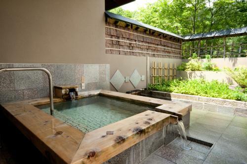 Hotel Sunbird