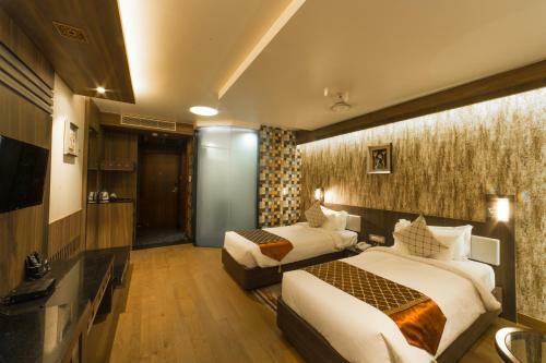 Costa Riviera Hotel