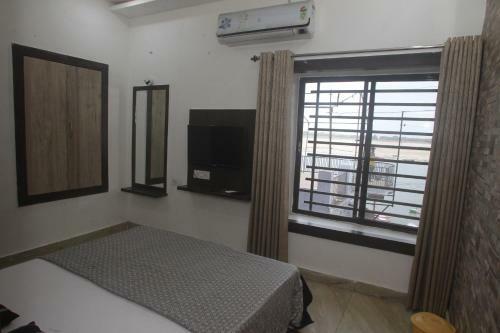Hostal Alakhnanda Guest House