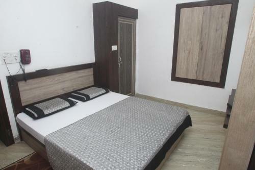 Hostal Alakhnanda Guest House
