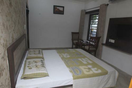 Hostal Alakhnanda Guest House