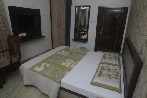 Hostal Alakhnanda Guest House