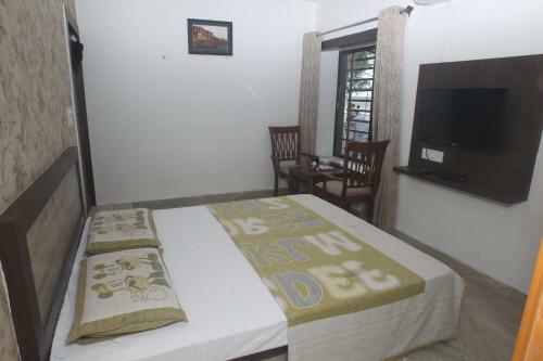 Hostal Alakhnanda Guest House